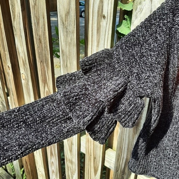 Apt 9 Floral Sweater Black Chenille Ruffles Sleeves Flowers Embroidered Size L - Picture 10 of 13